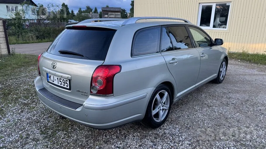 Toyota Avensis 2006 photo 4