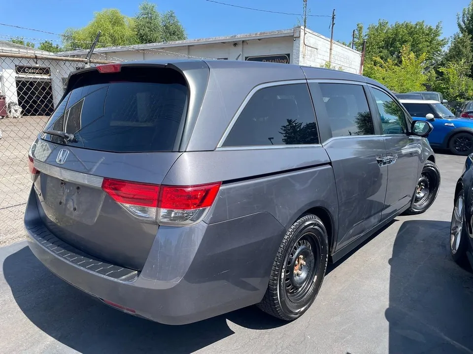 Honda Odyssey 2014 photo 4