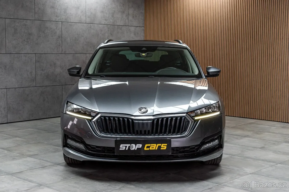 Skoda Octavia 2022 photo 2