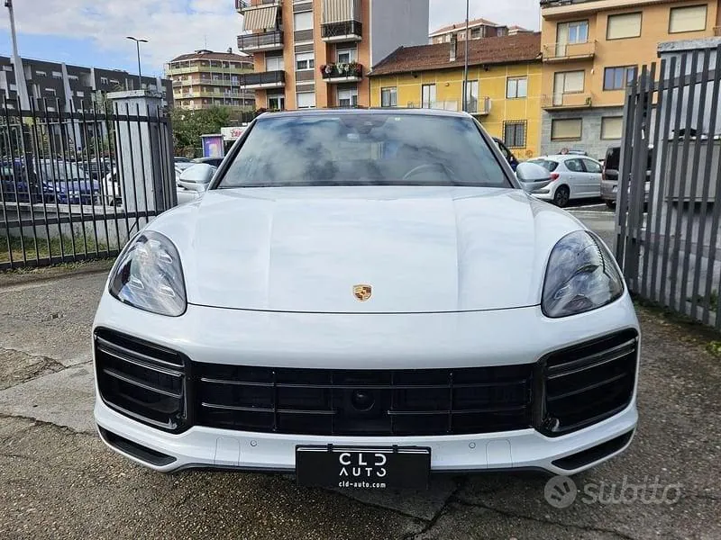 Porsche Cayenne 2020 photo 2