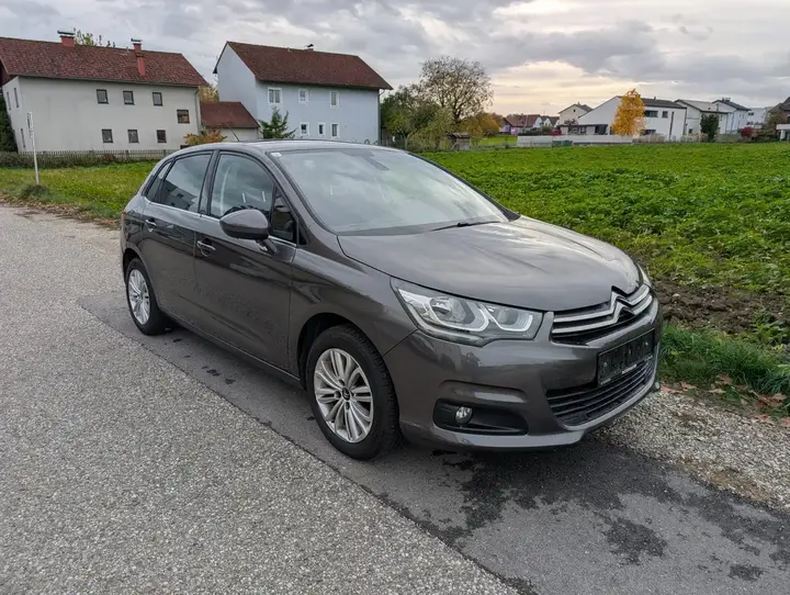 Citroen C4 2018 photo 2