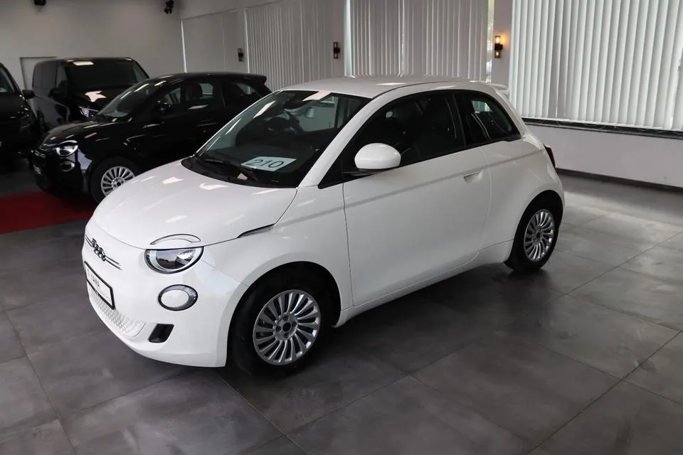 Fiat 500E