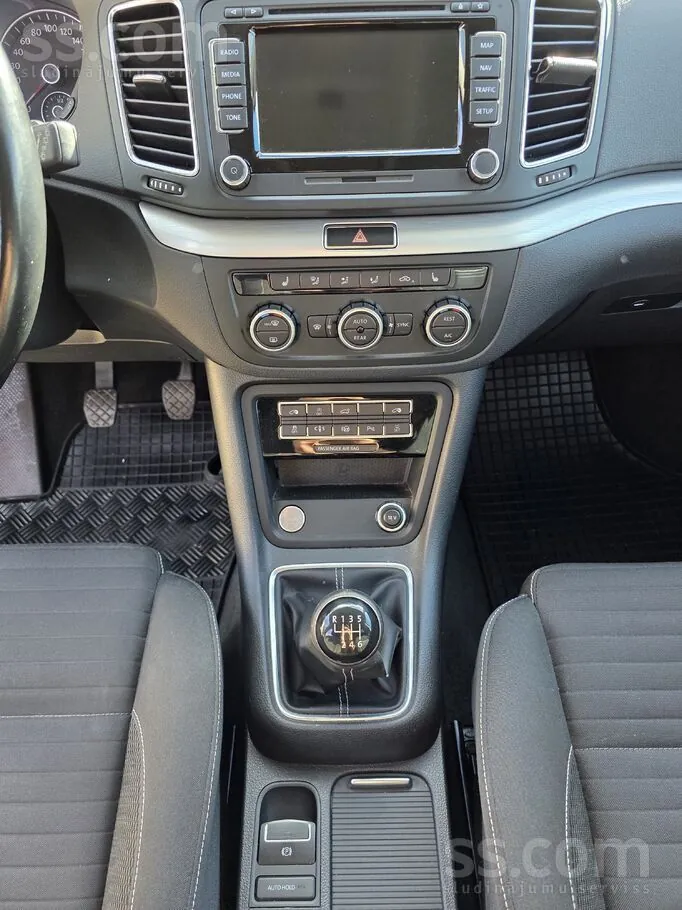 Volkswagen Sharan 2014 photo 4
