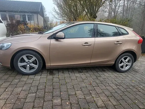 Volvo V40 2017 photo 3