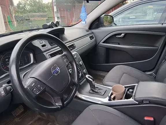 Volvo V70 2014 photo 5
