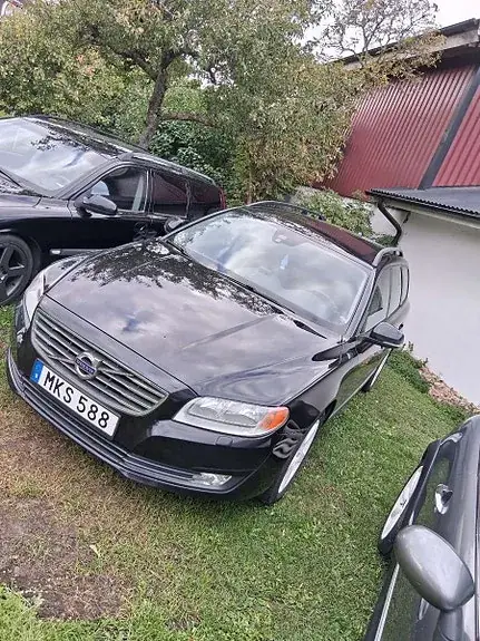 Volvo V70 2014 photo 2