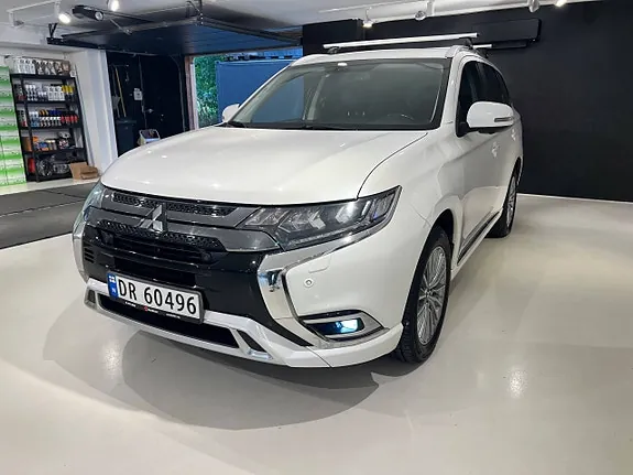 Mitsubishi Outlander 2019 photo 2