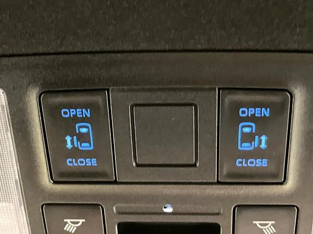 Toyota Corolla Hybrid Sz 2024 photo 5
