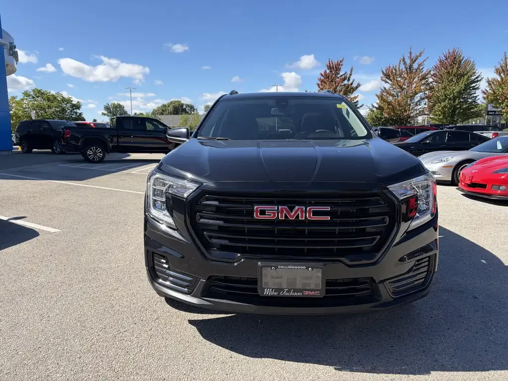 GMC Terrain 2023 photo 3