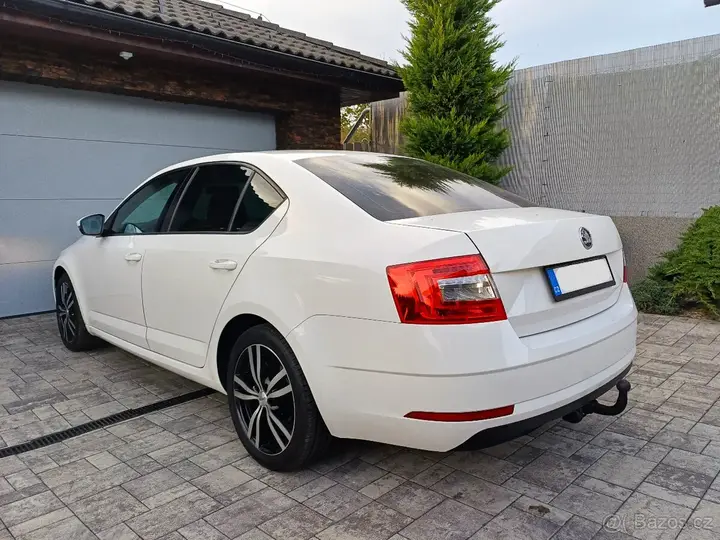 Skoda Octavia 2017 photo 2