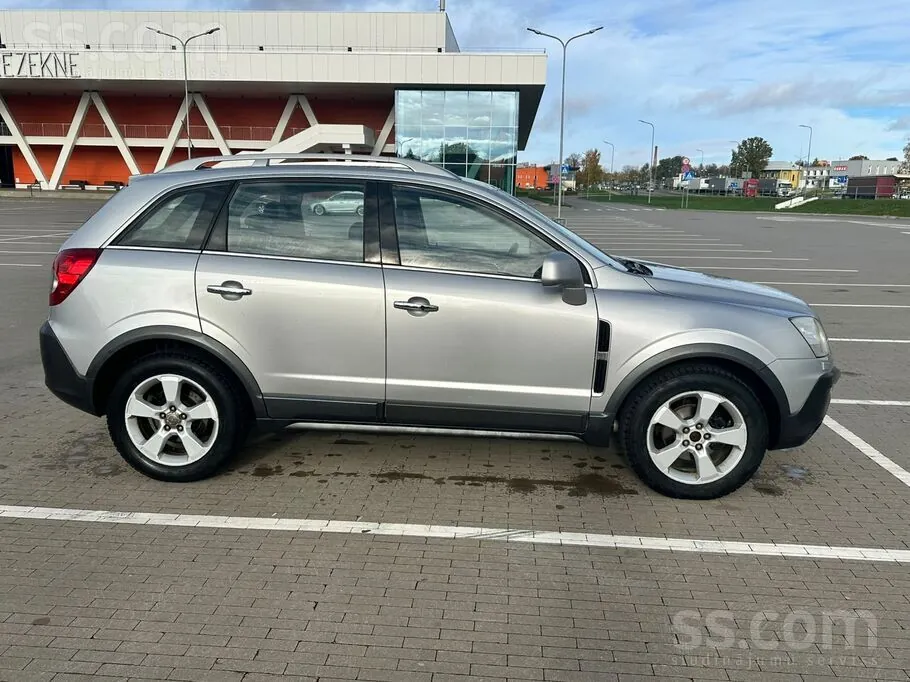 Opel Antara 2007 photo 2