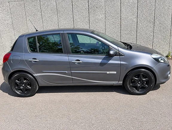 Renault Clio 2011 photo 4