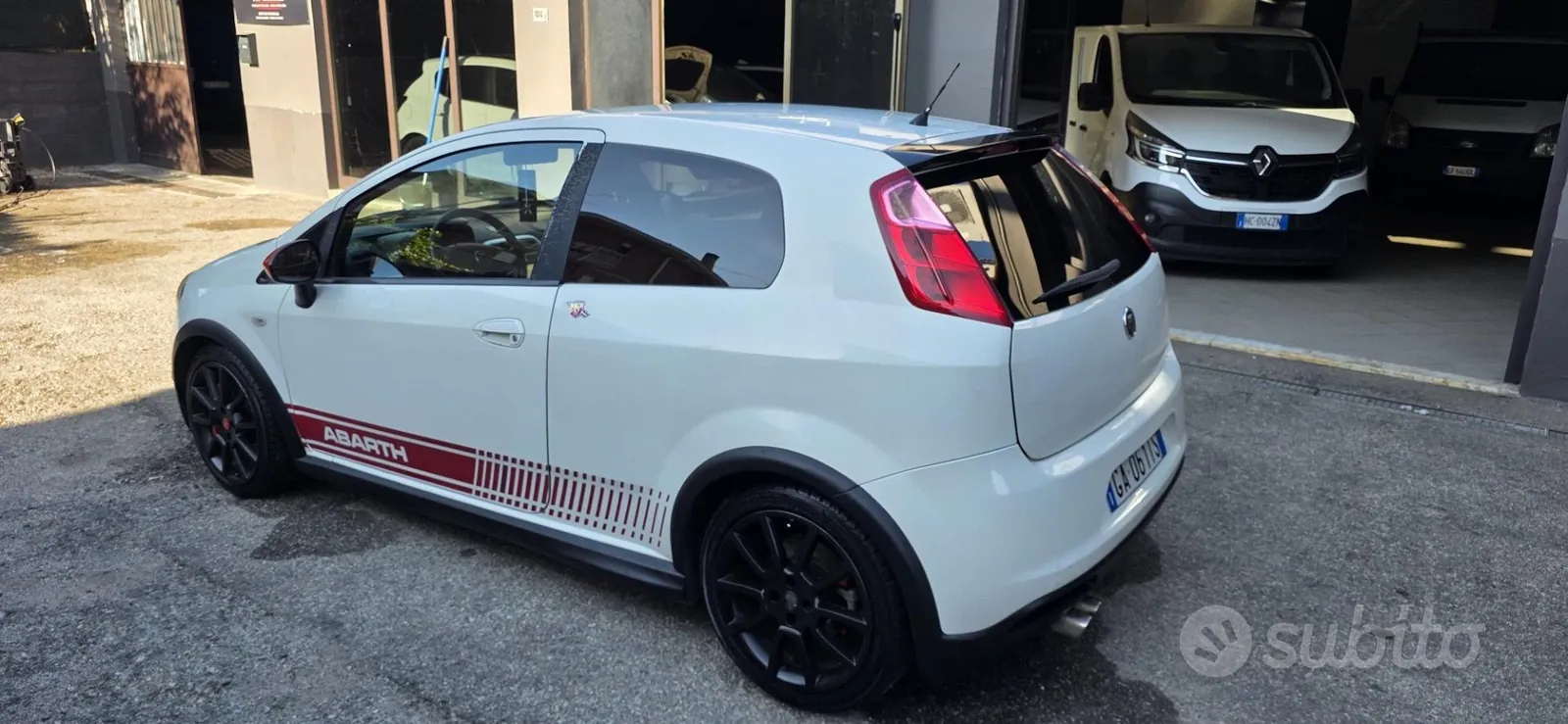 Abarth Grande Punto 2008 photo 3