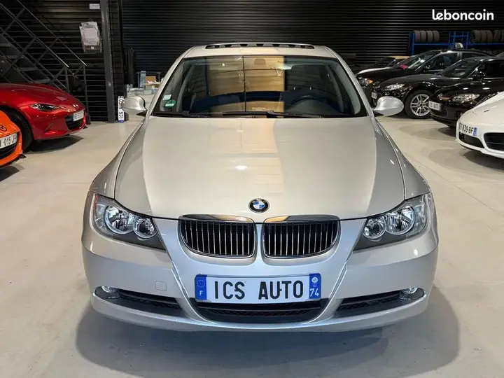 BMW 3 Series 2005 photo 2