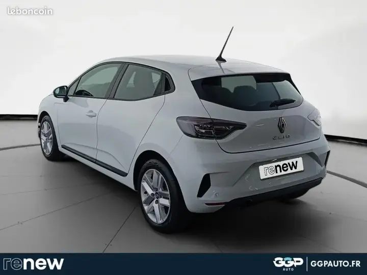 Renault Clio 2024 photo 3