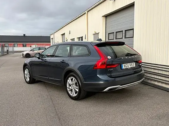 Volvo V90 Cross Country 2019 photo 3