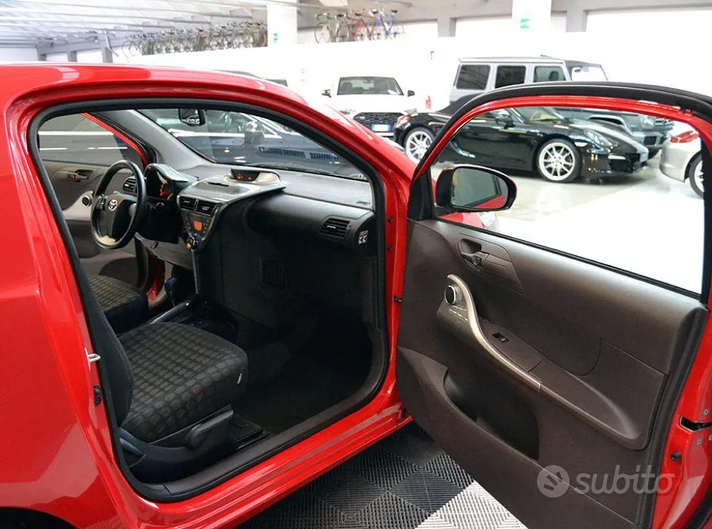 Toyota Iq 2010 photo 3