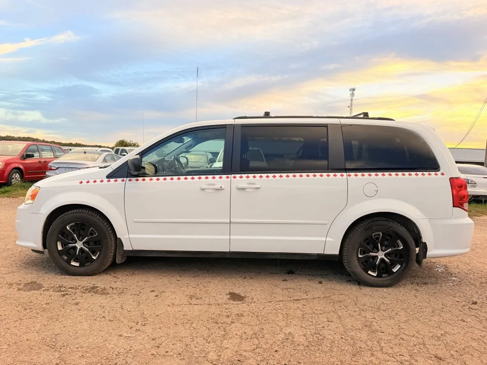 Dodge Grand Caravan 2015 photo 3