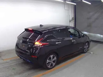 Nissan Leaf 2021 photo 3