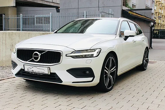 Volvo V60 2019 photo 2