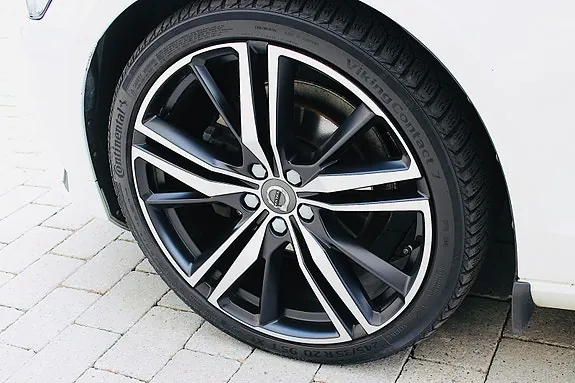 Volvo V60 2019 photo 4