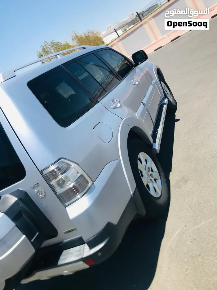 Mitsubishi Pajero 2009 photo 2