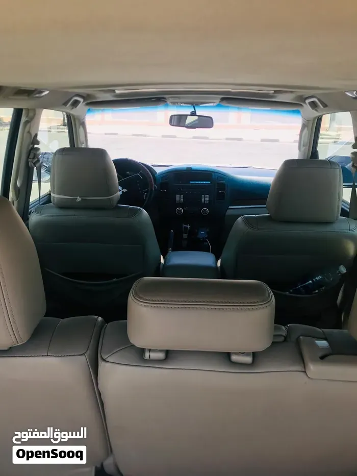 Mitsubishi Pajero 2009 photo 4