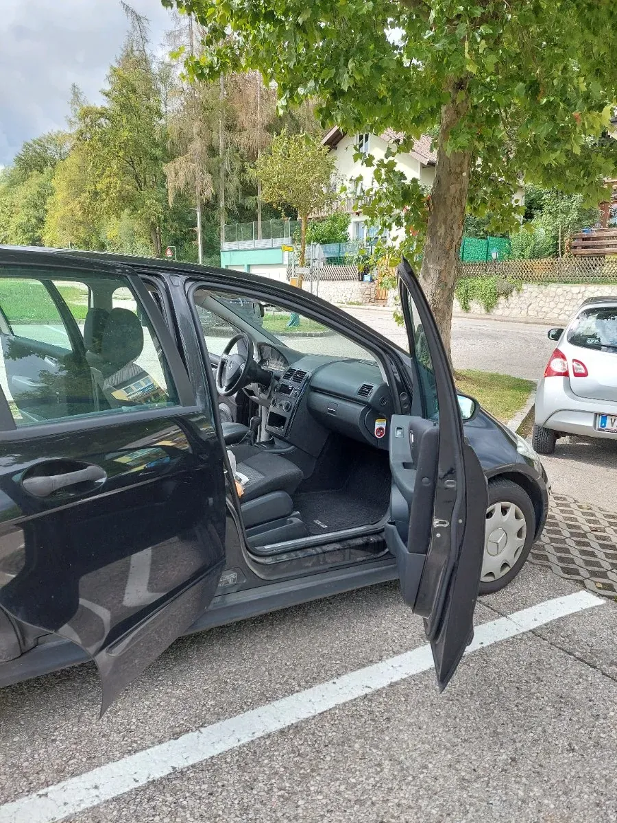 Mercedes-Benz A-Class 2006 photo 2