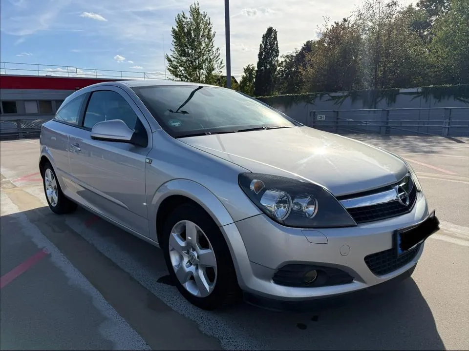 Opel Astra Gtc