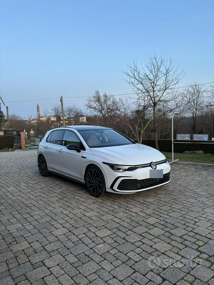 Volkswagen Golf Gti 2022 photo 2
