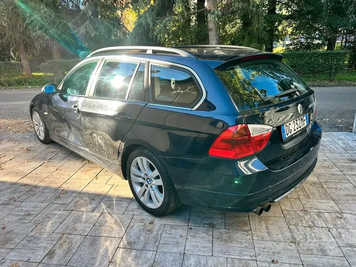 BMW 325D 2007 photo 4