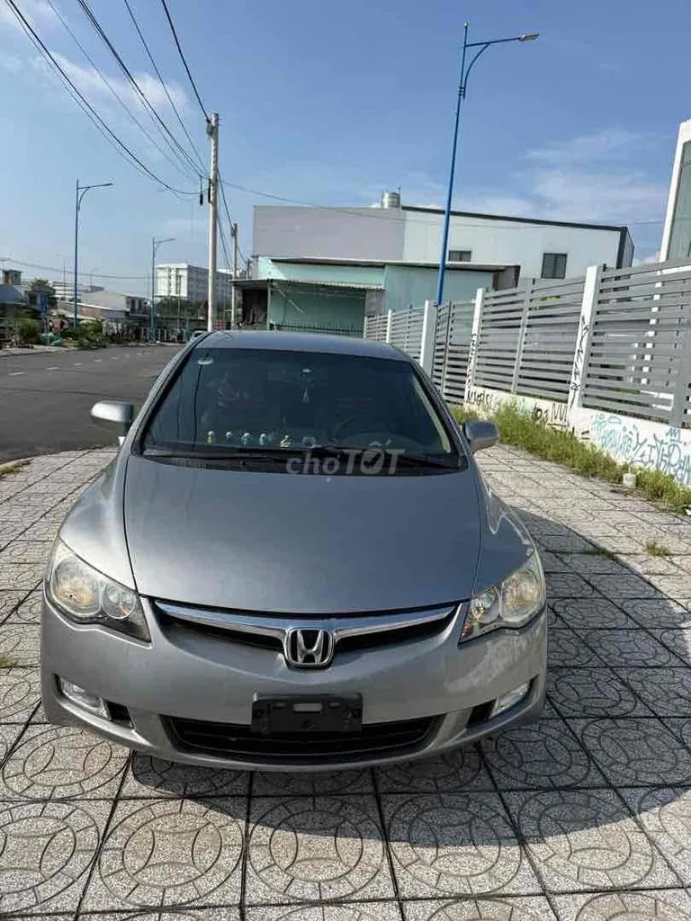Honda Civic 2006 photo 2