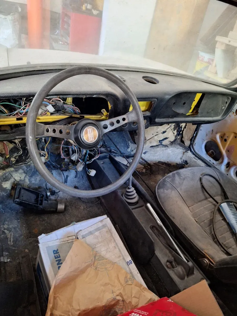 Fiat 850 Spider 1972 photo 2