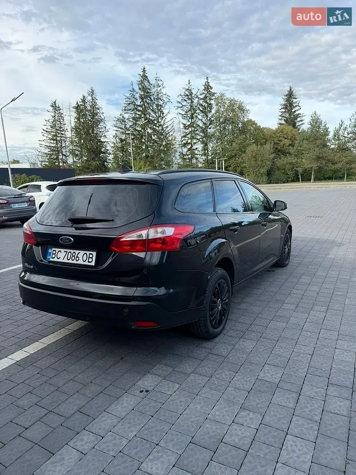 Ford Focus 2011 photo 4