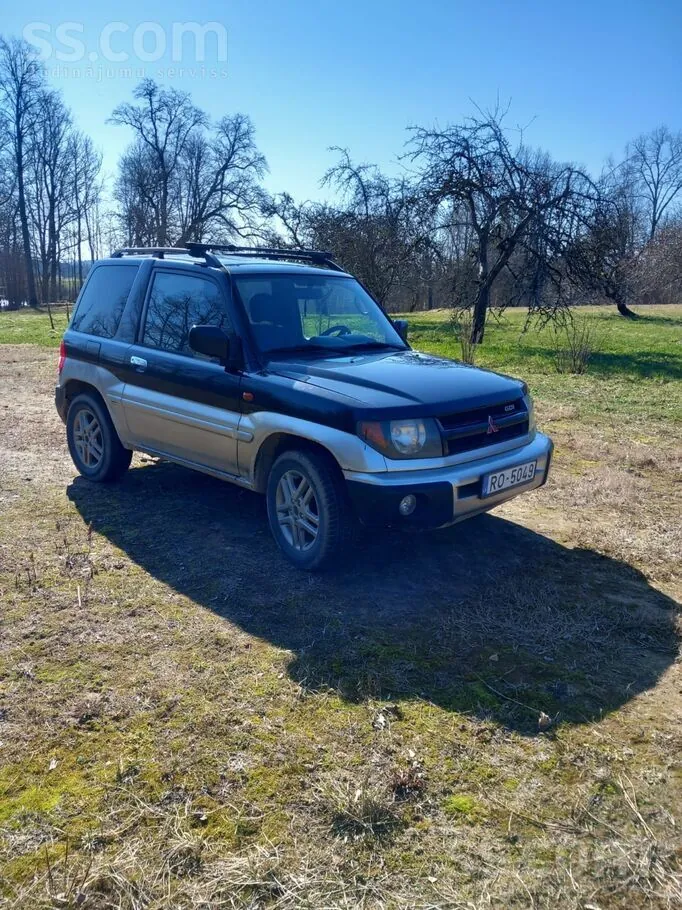 Mitsubishi Pajero Pinin 2004 photo 2