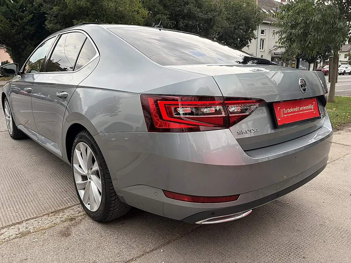 Skoda Superb 2015 photo 3