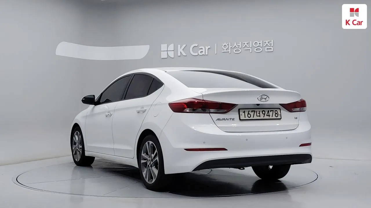 Hyundai Avante 2018 photo 2