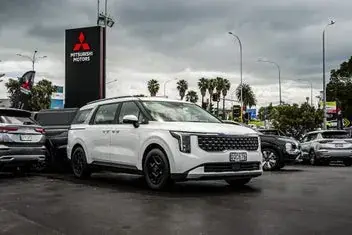 Kia Carnival 2024 photo 5
