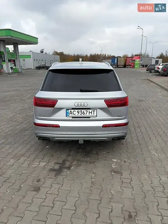 Audi Q7 2016 photo 4