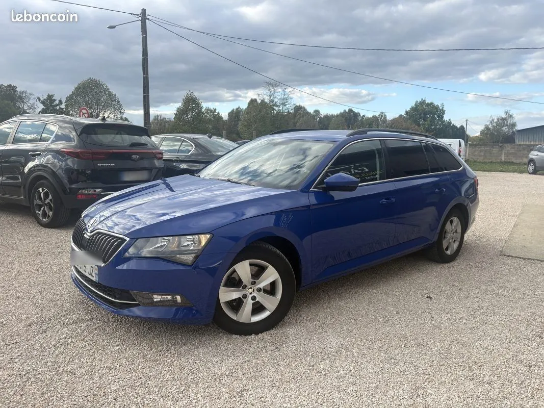 Skoda Superb 2018 photo 4