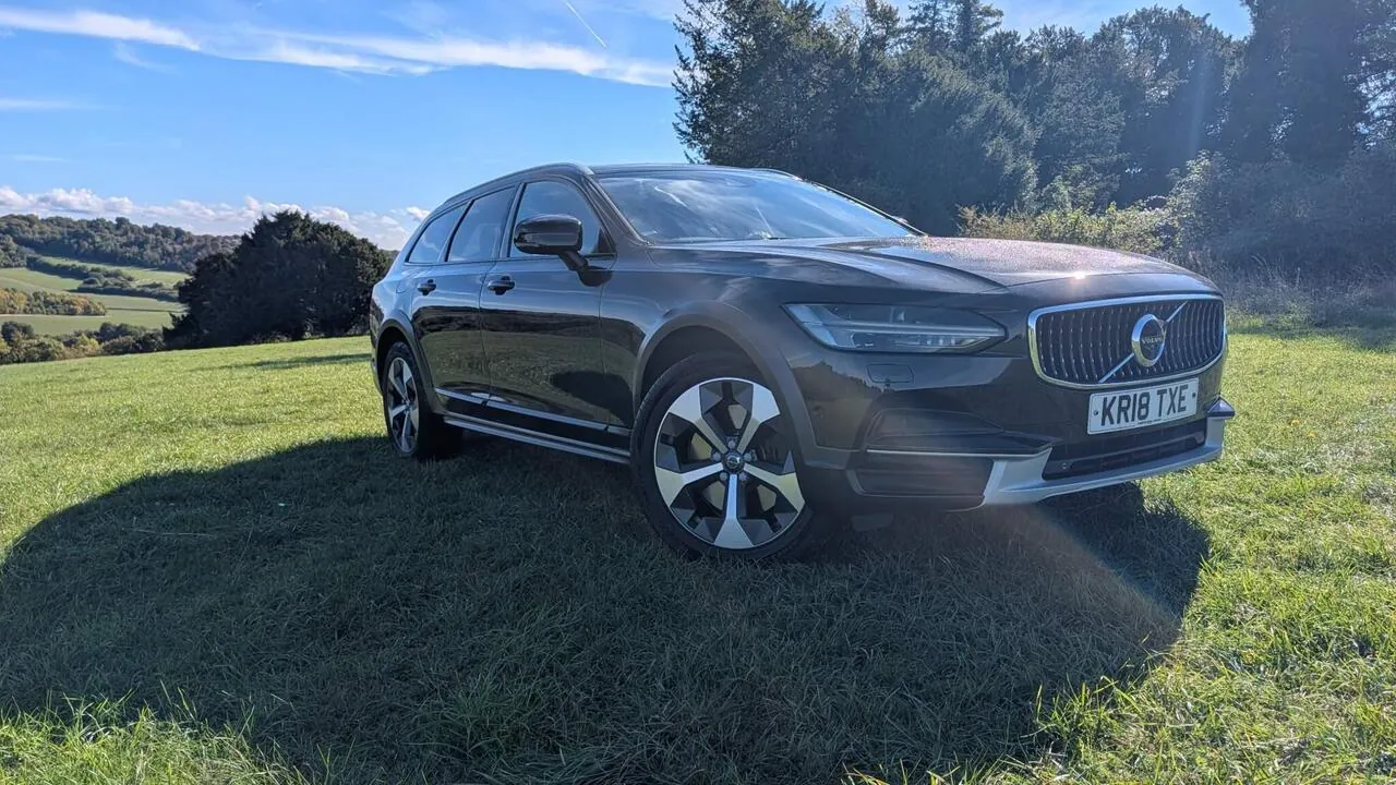 Volvo V90 Cross Country