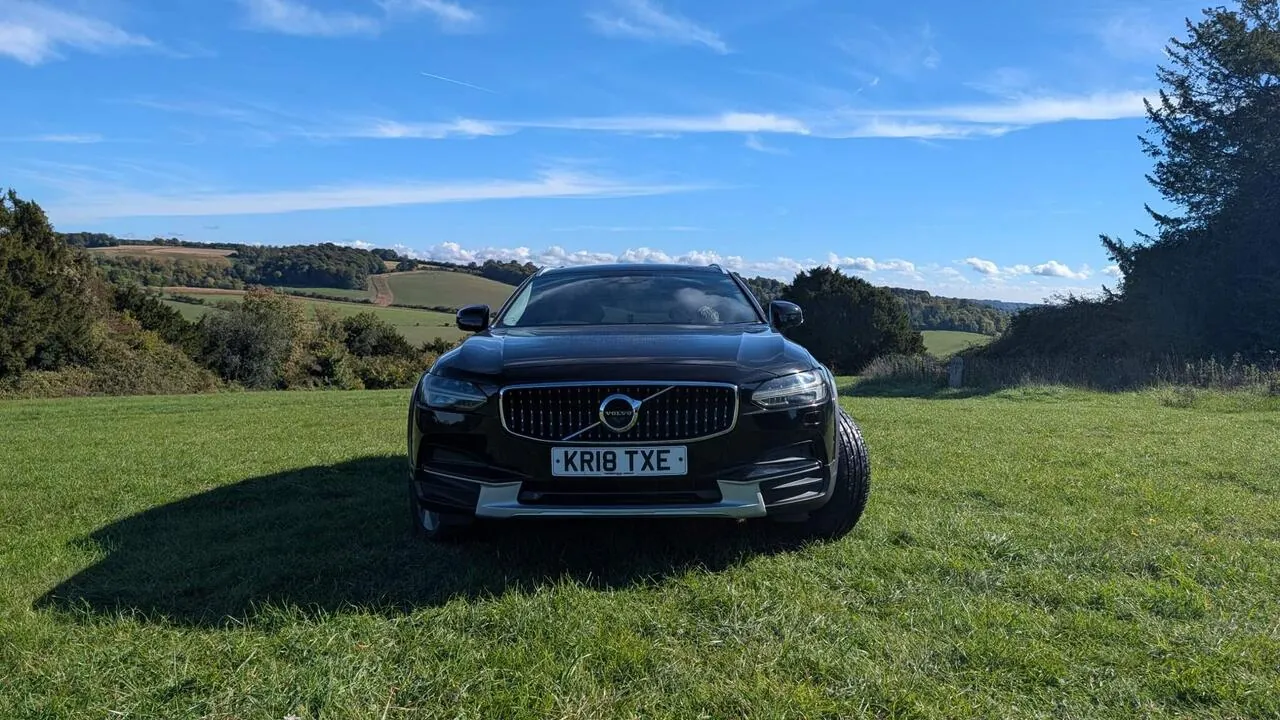 Volvo V90 Cross Country 2018 photo 2