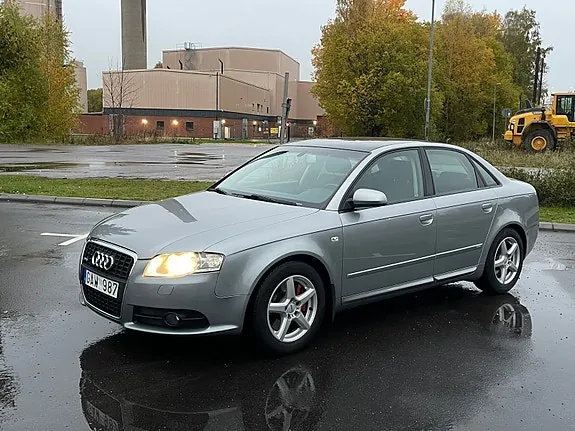 Audi A4 2008 photo 2