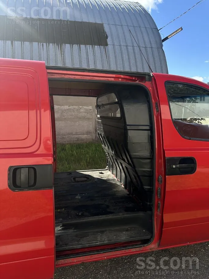 Hyundai H1 2010 photo 5