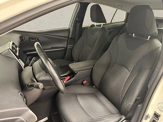 Toyota Prius 2017 photo 4