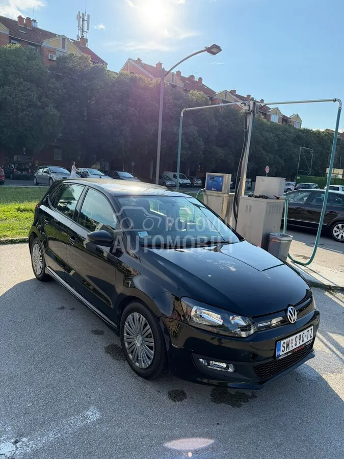 Volkswagen Polo 2010 photo 3