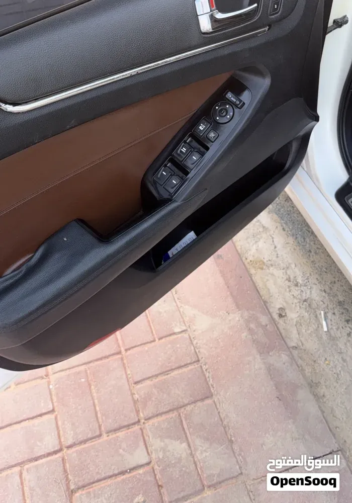 Kia Cadenza 2011 photo 4