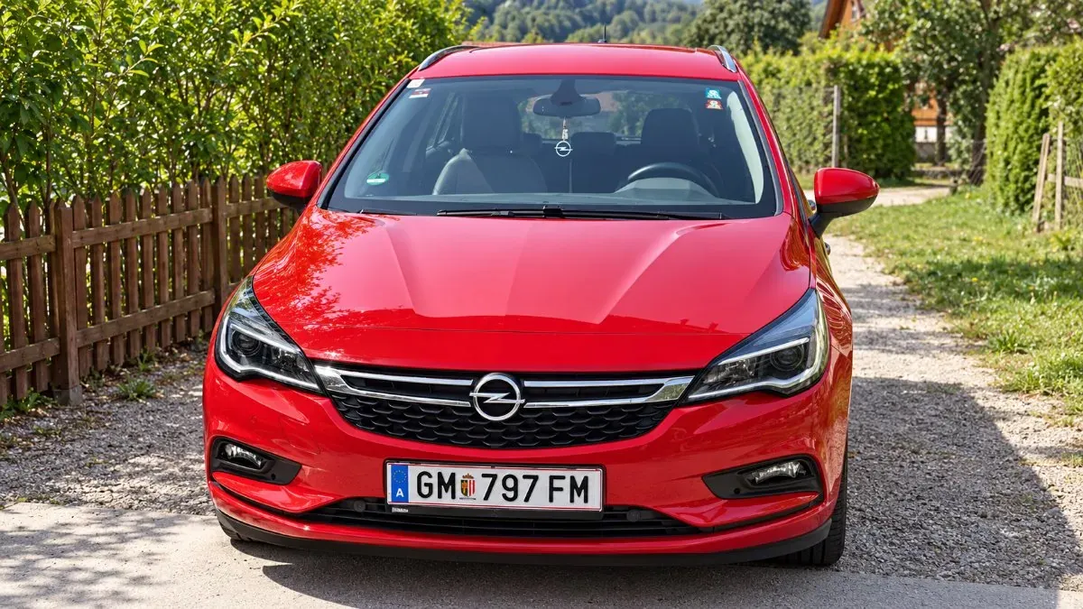 Opel Astra 2017 photo 3