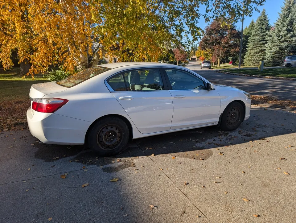 Honda Accord 2013 photo 2