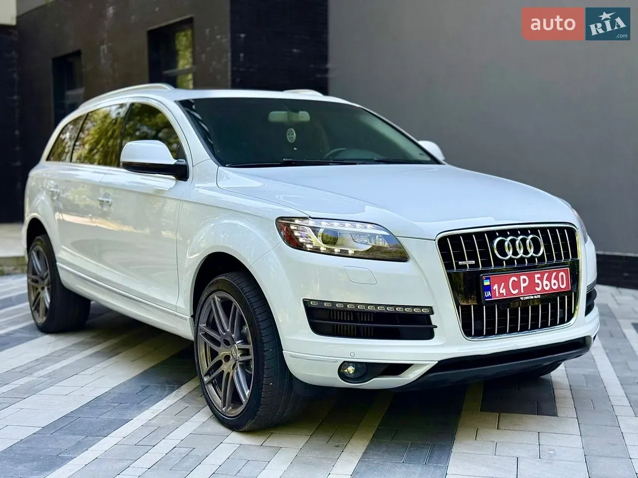 Audi Q7 2013 photo 3
